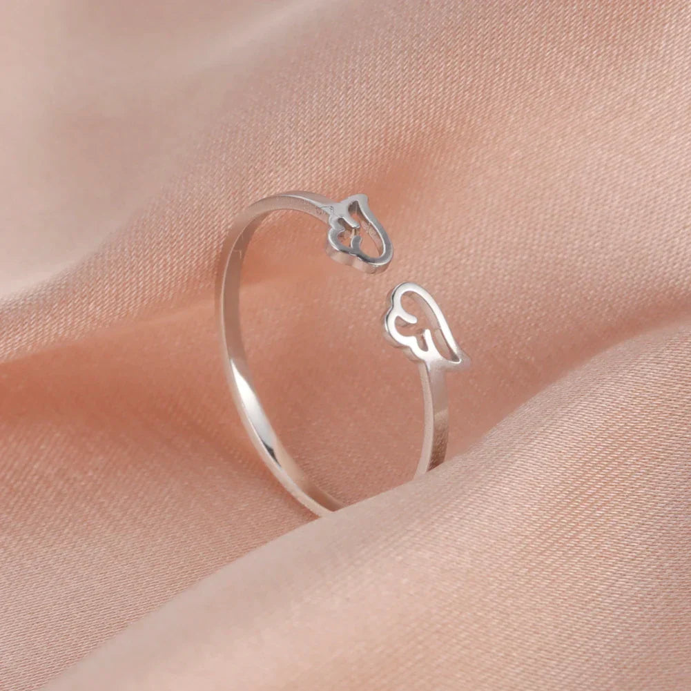 Women's angel wings ring in silver