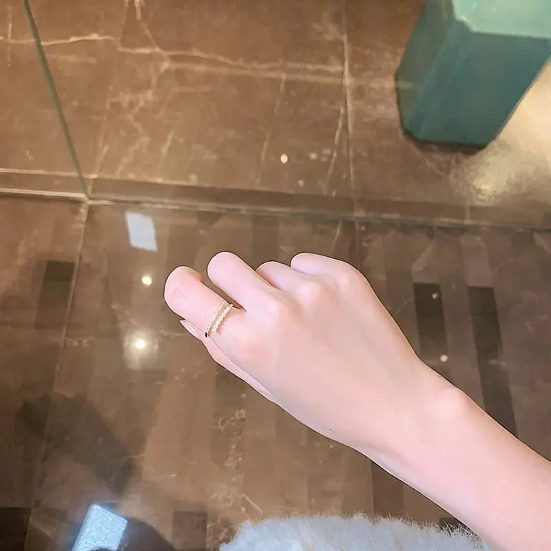 Ring Band with White Pearls and Rhinestones