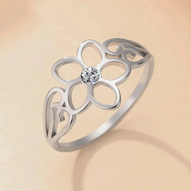 5-Petal Flower Ring with Zircon, Silver