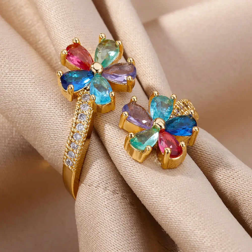 Colored Flower Zircon Ring in Gold