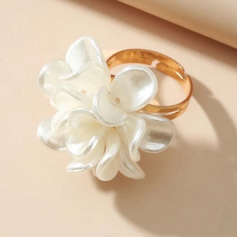 White Large Flower Ring