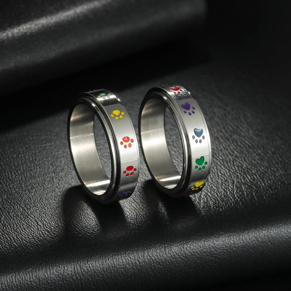Spinning Anti-Stress Ring with Hearts or Paws paws