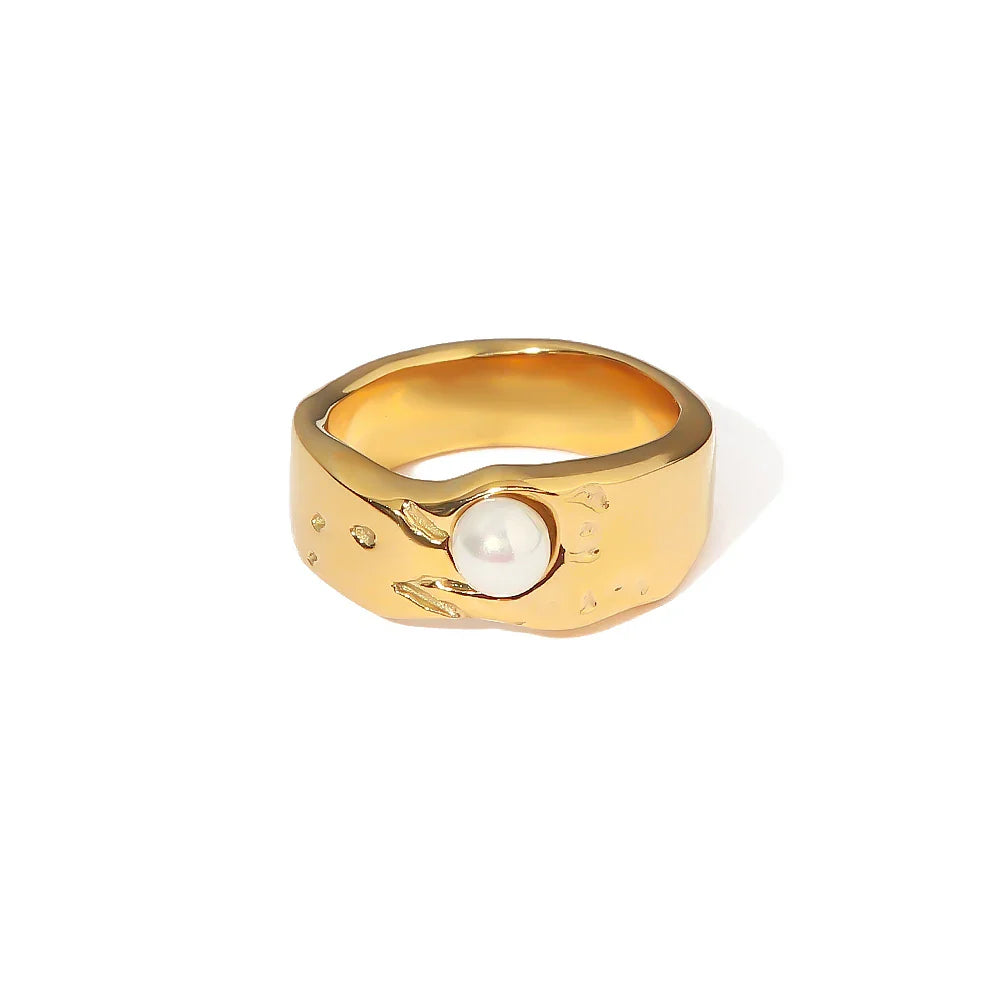 Women's Band Ring with Pearl