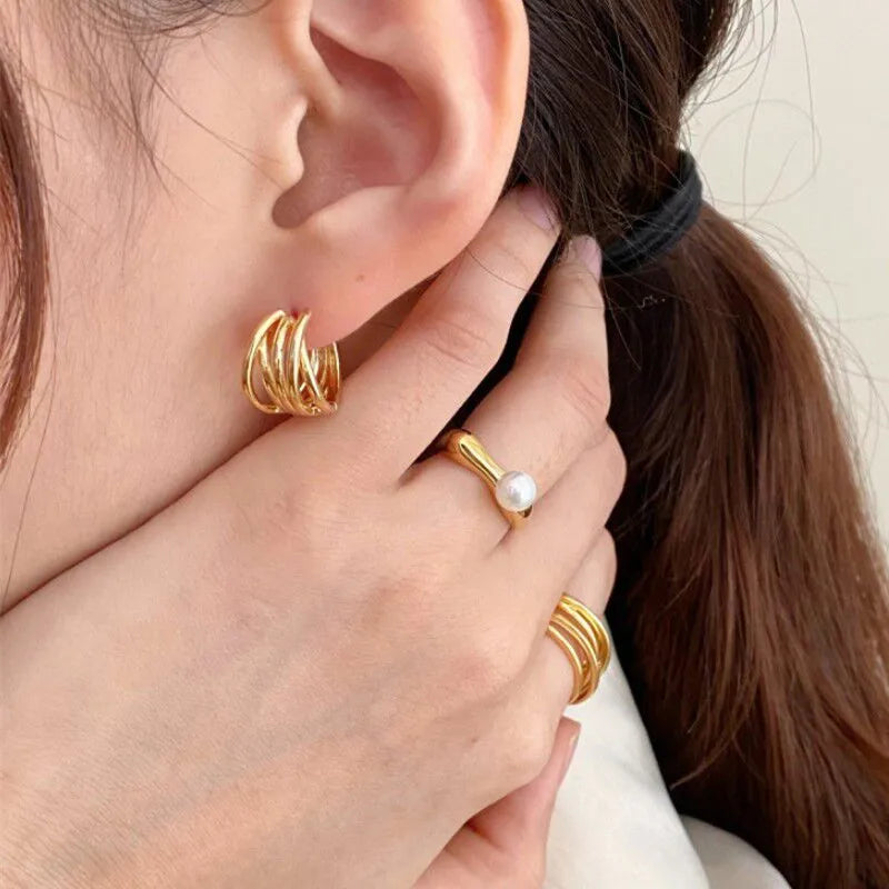 Ring for Women with White Pearl gold