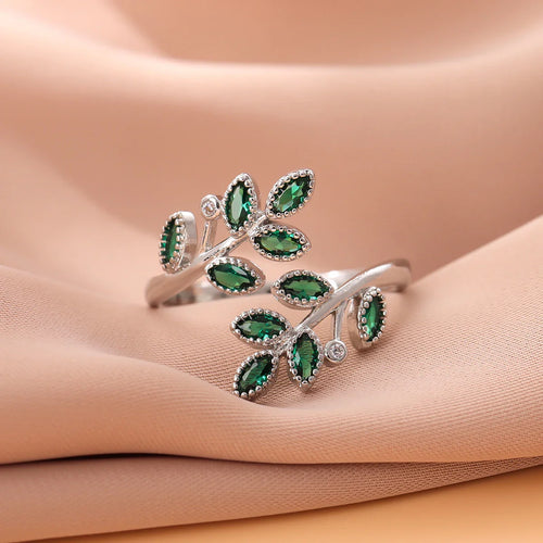 Ring with Autumn Green Leaves