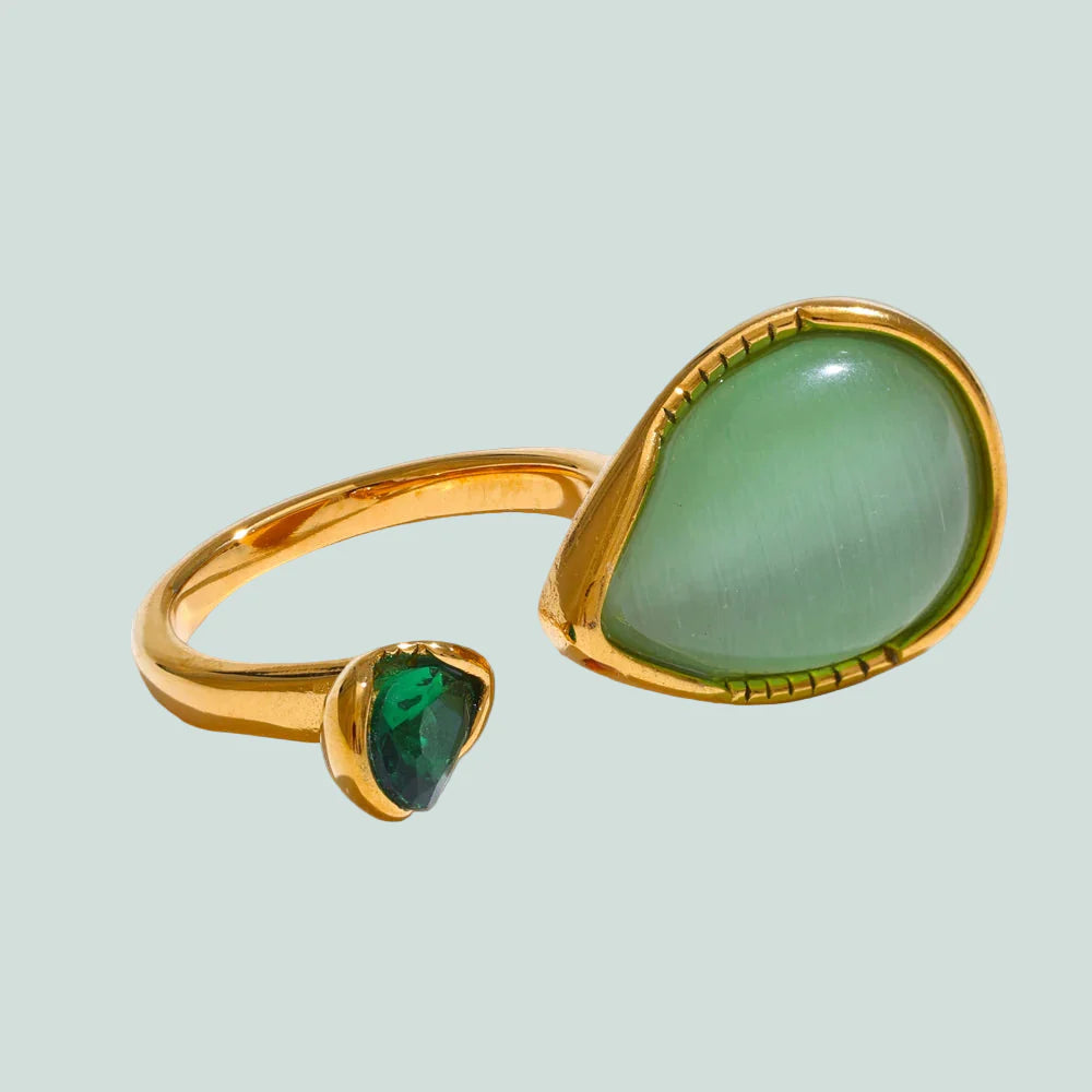 Ring with Water Drop in Natural Stone and Zircon