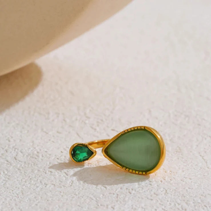 Ring with Water Drop in Natural Stone and Zircon