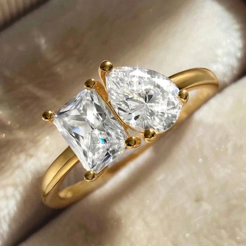 Ring with Water Drop in Gold Zircon