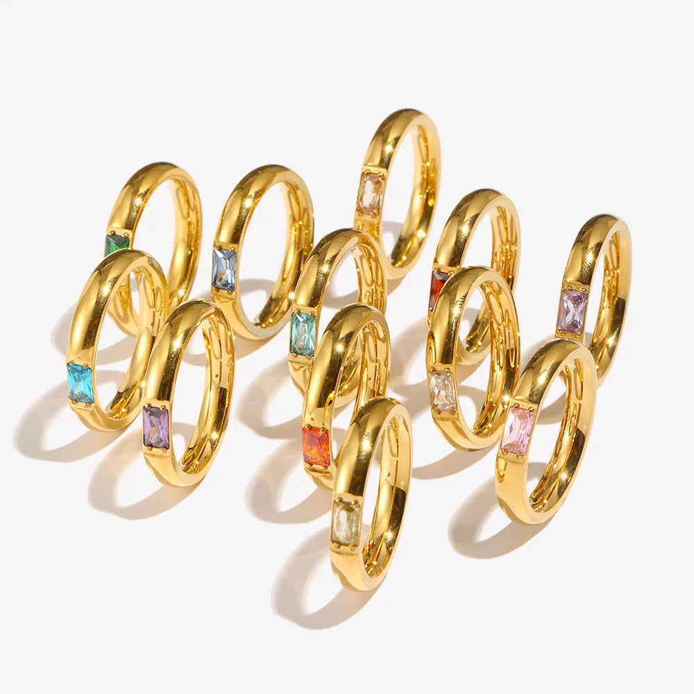 Women’s set birthstone ring