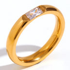 Women’s set birthstone ring for April