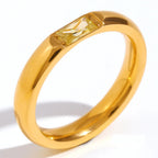 Women’s set birthstone ring for August