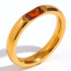 Women’s set birthstone ring for January