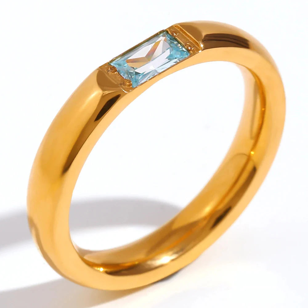 Women’s set birthstone ring for March