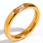 Women’s set birthstone ring for November
