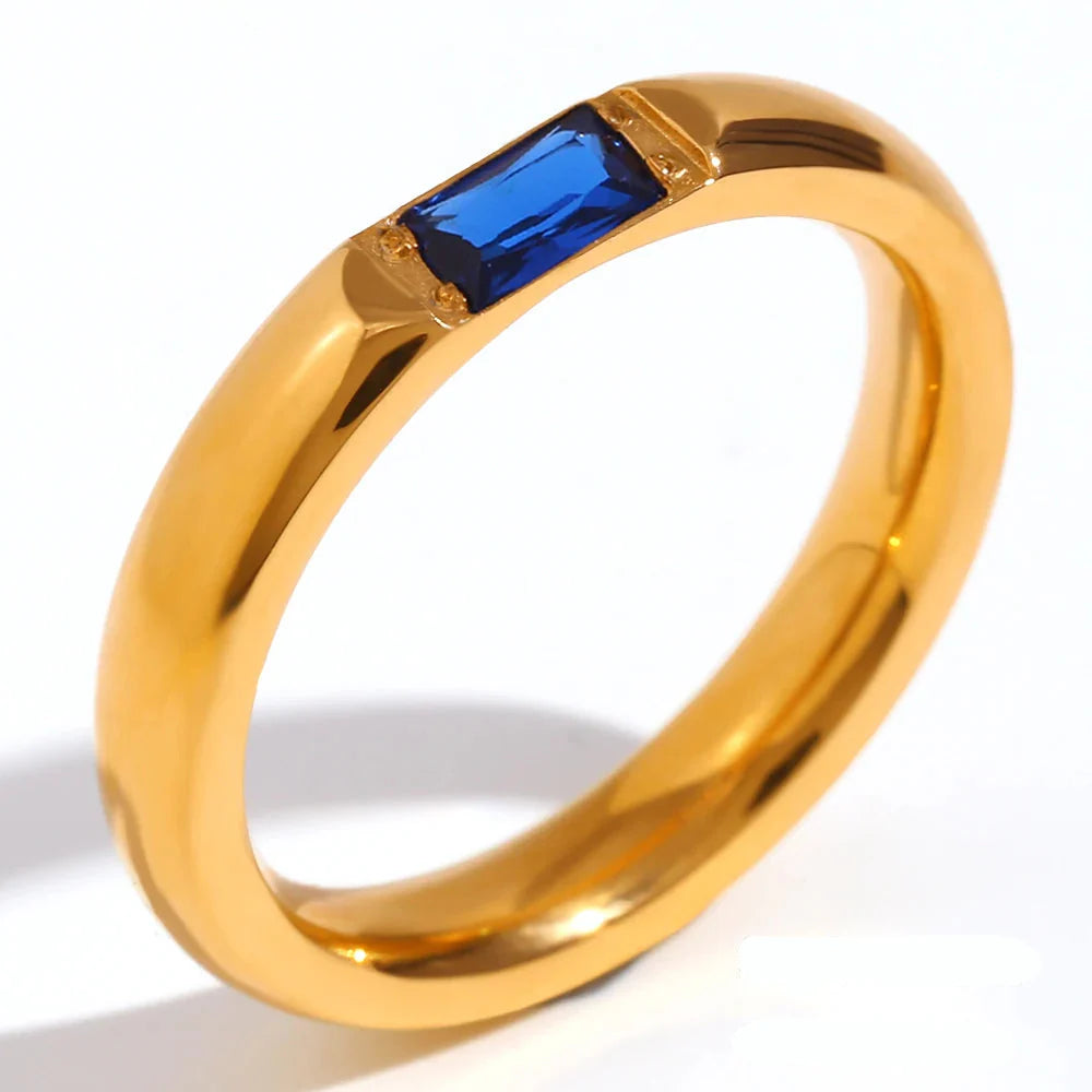 Women’s set birthstone ring for September