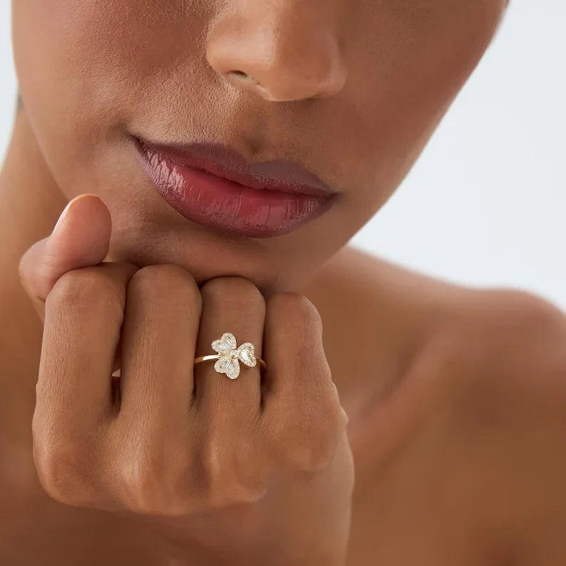 Three-Leaf Clover Ring in Zircon