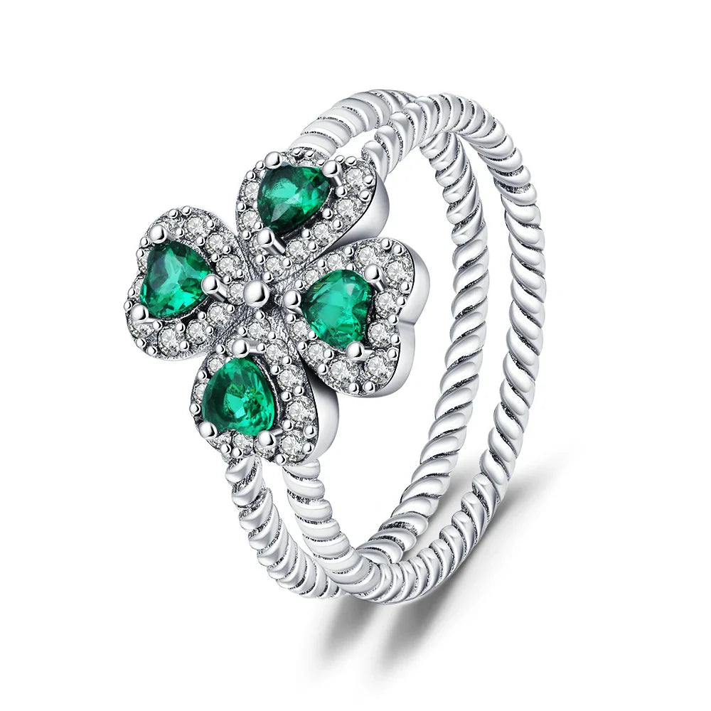 Ring with Four-Leaf Clover in Green Zircon