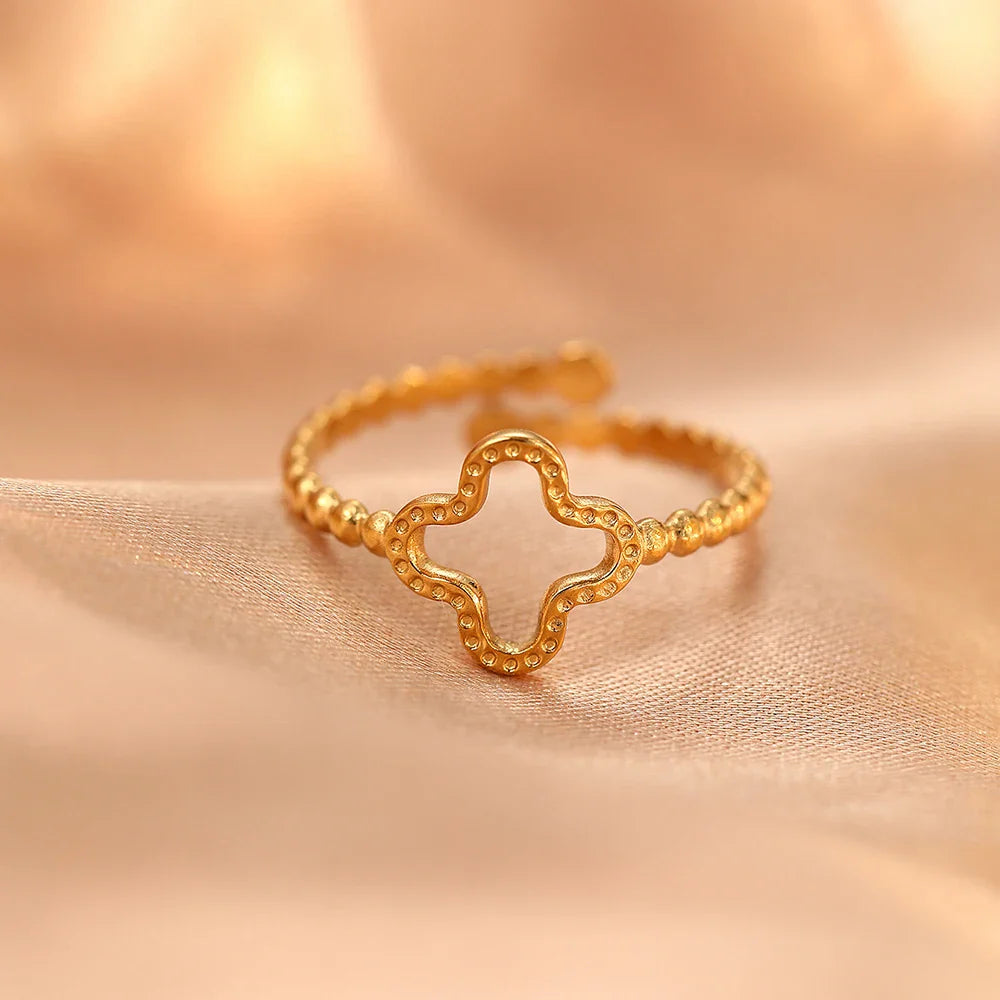 Ring with Four-Leaf Clover for Women gold