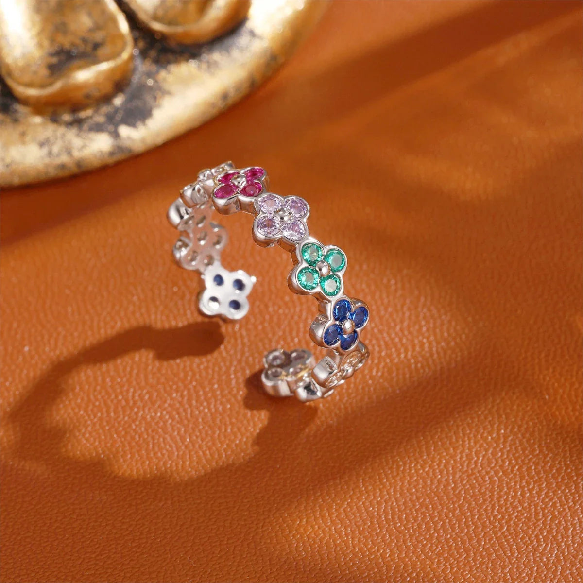 Ring with Colored Four-Leaf Clovers in Silver Zircon
