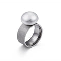 Retro-Style Ring with White Pearl silver