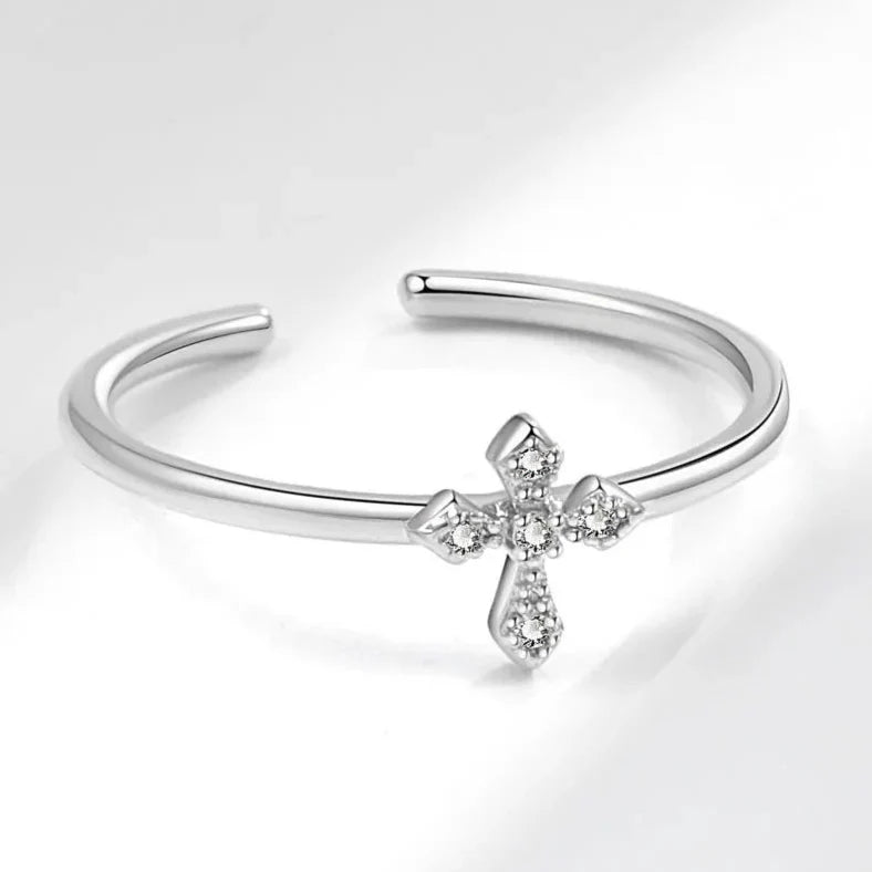 Elegant Ring with Zircon Cross