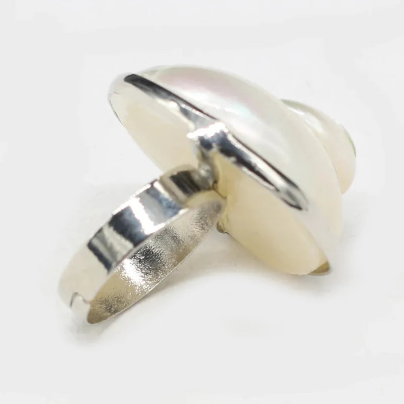 Mother-of-Pearl Seashell Ring