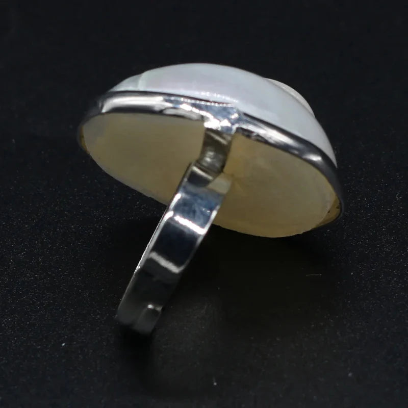 Mother-of-Pearl Seashell Ring