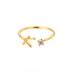 Fine ring for women personalized with initial v