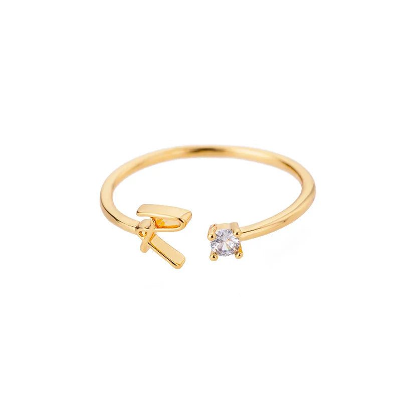 Fine ring for women personalized with initial r