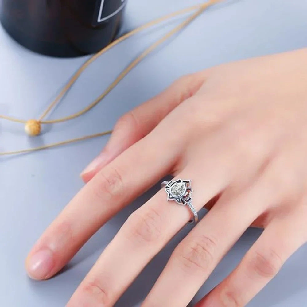 Lotus Flower Ring Silver Women white