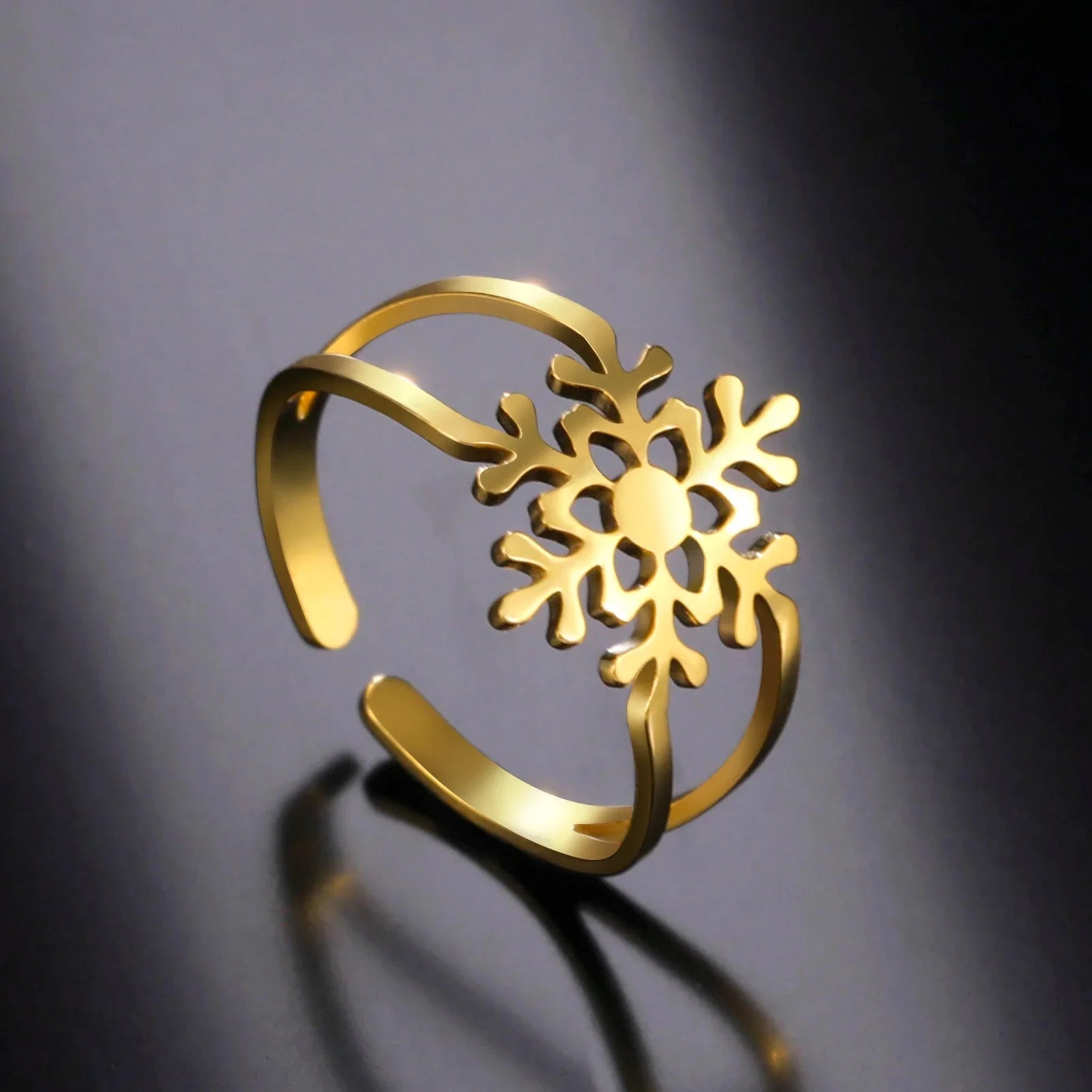 Women's Snowflake Ring Gold Band
