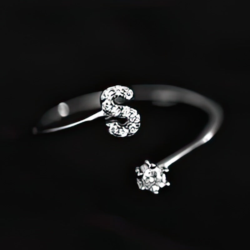 Initial ring for women - letter