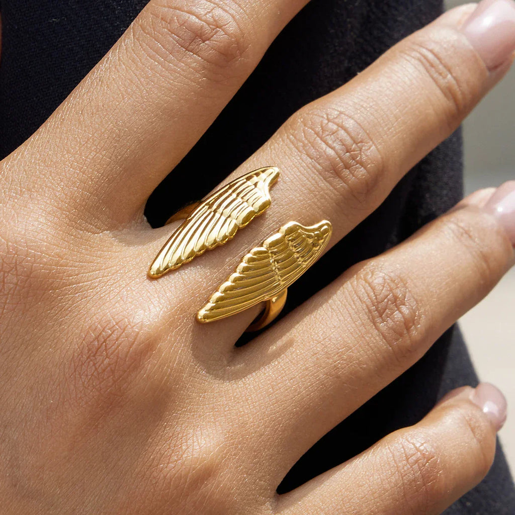 Wide angel wings ring