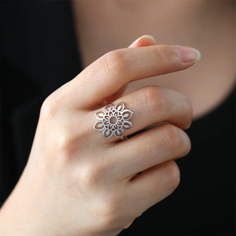 Mandala Women's Signet Ring silver