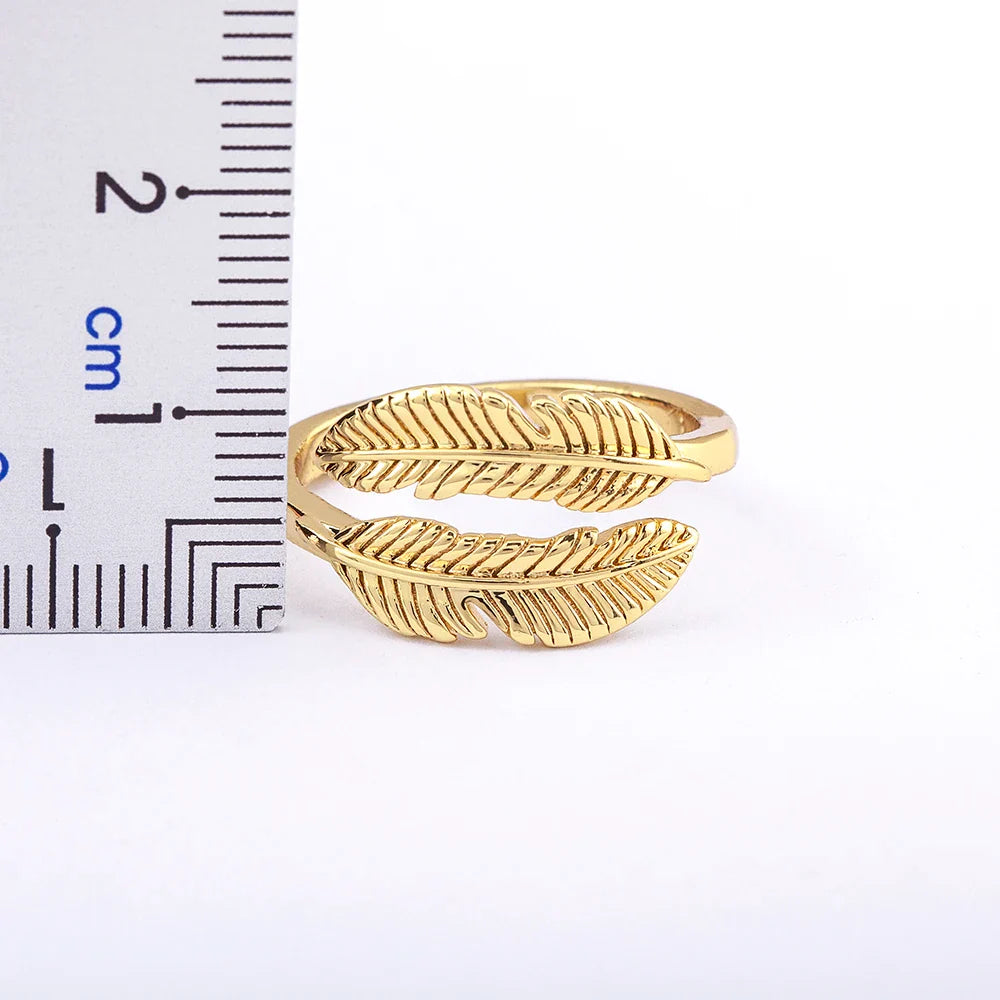 Gold-plated chiseled feather ring