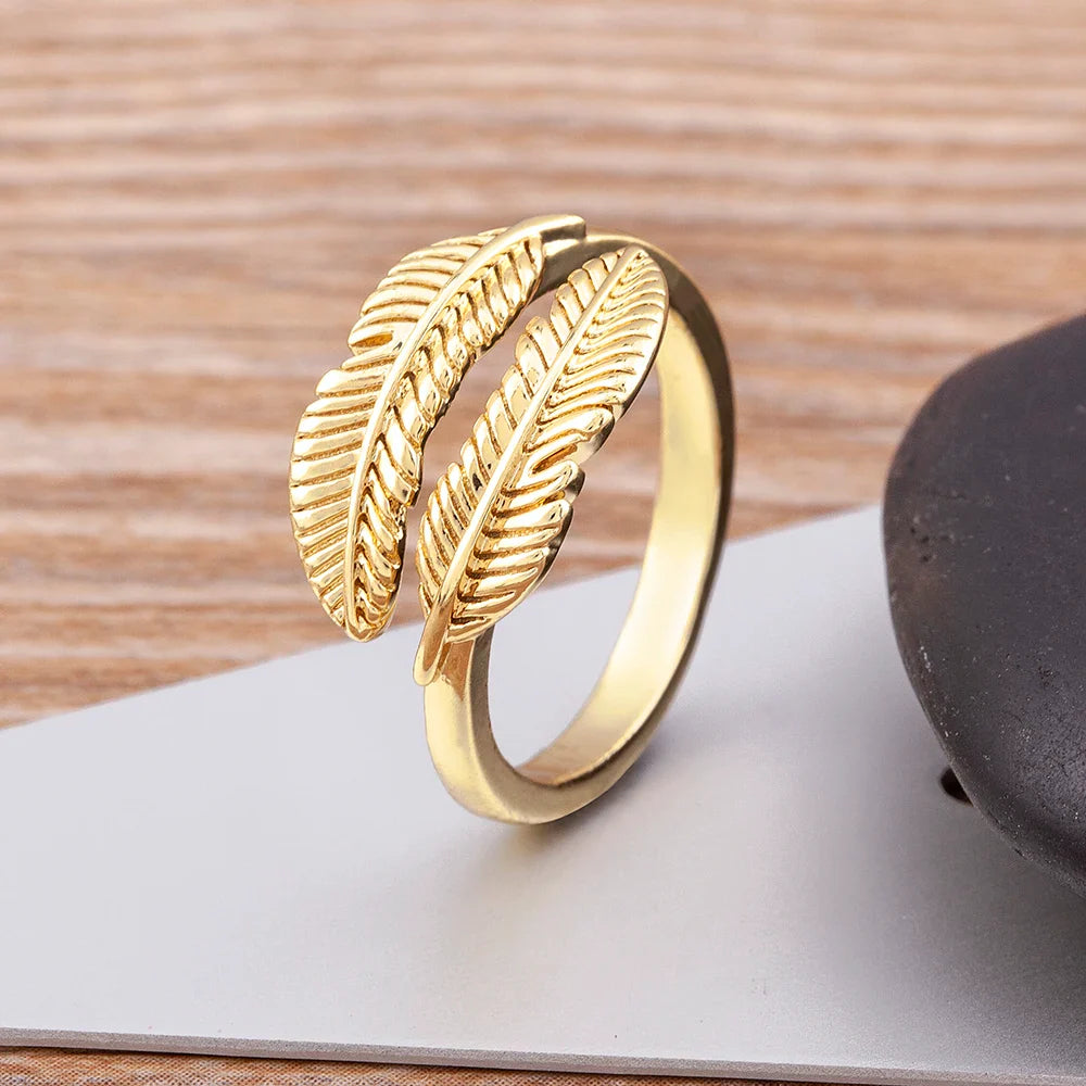 Gold-plated chiseled feather ring