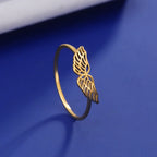 Women's angel wings gold ring