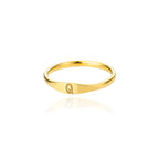 Women's initial ring q