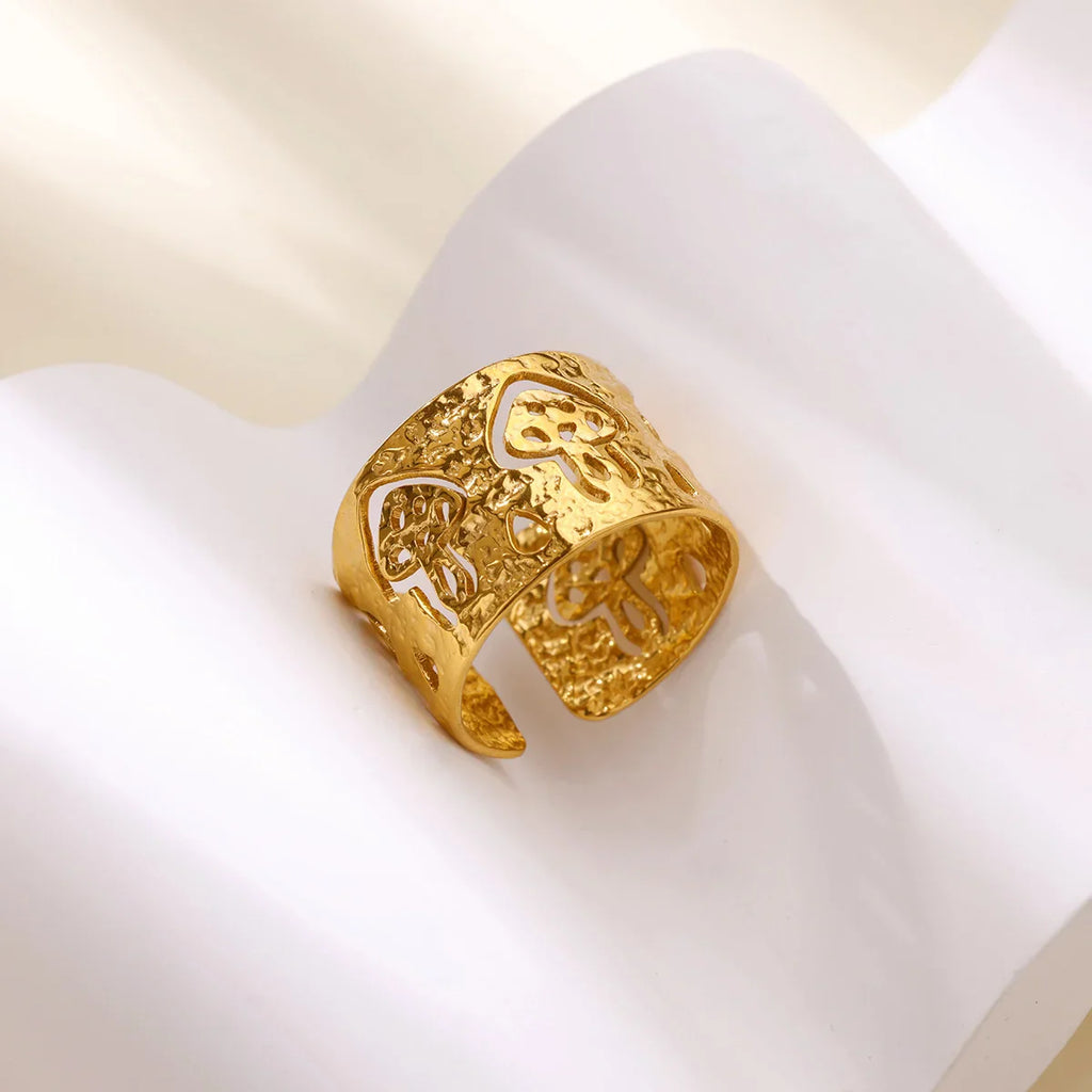 Retro Mushroom Ring in gold