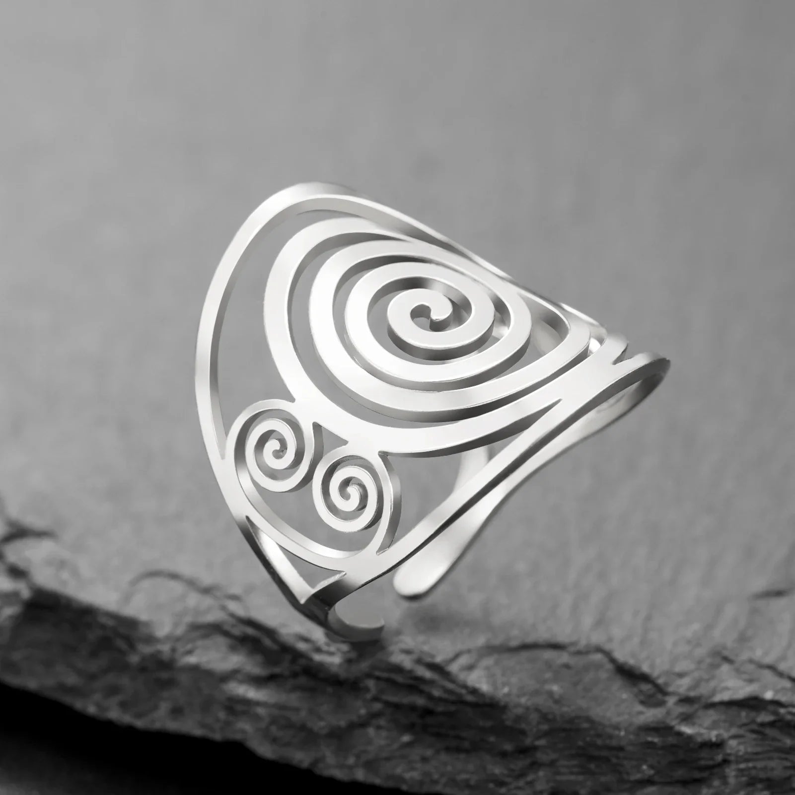 Wide spiral ring for women silver