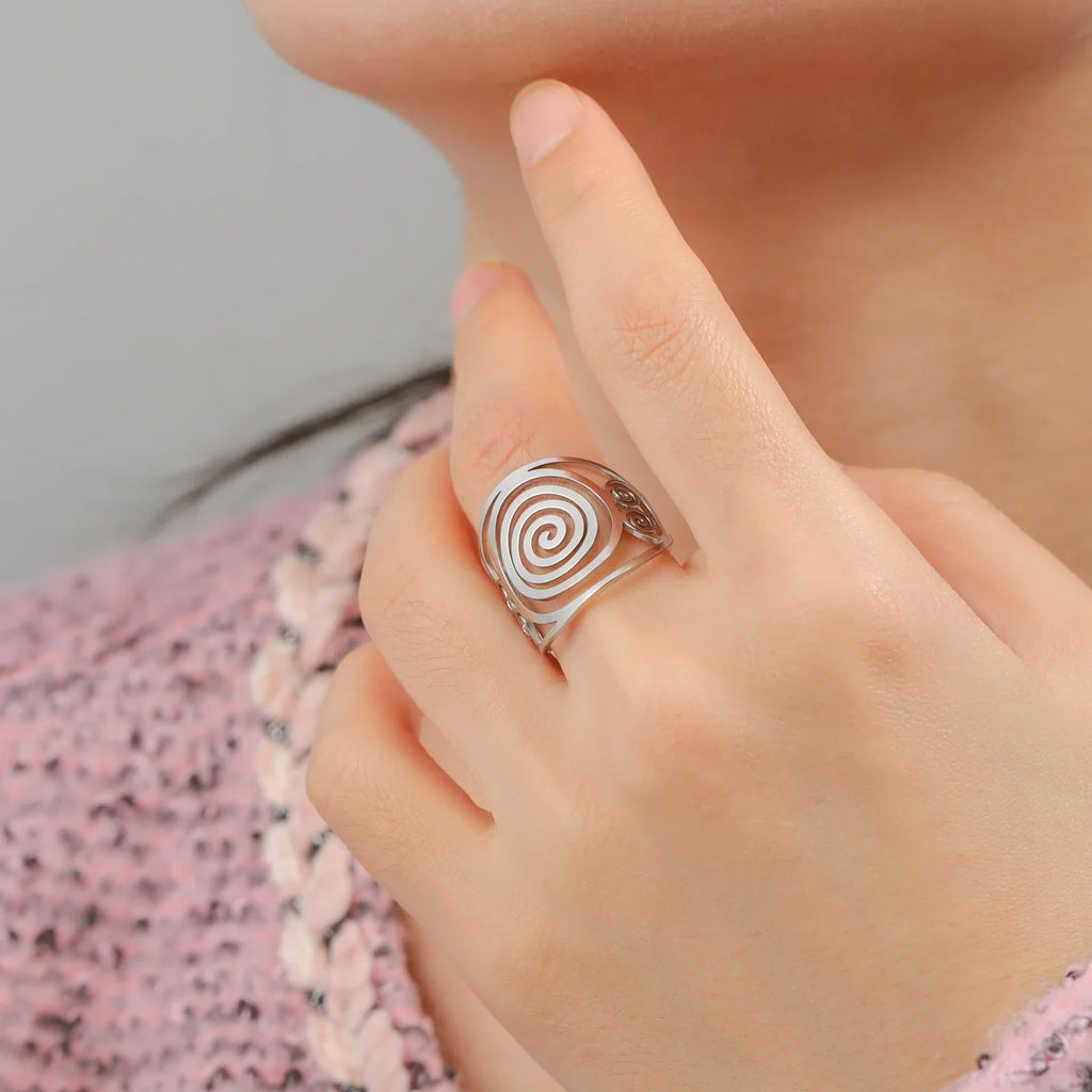 Wide spiral ring for women silver