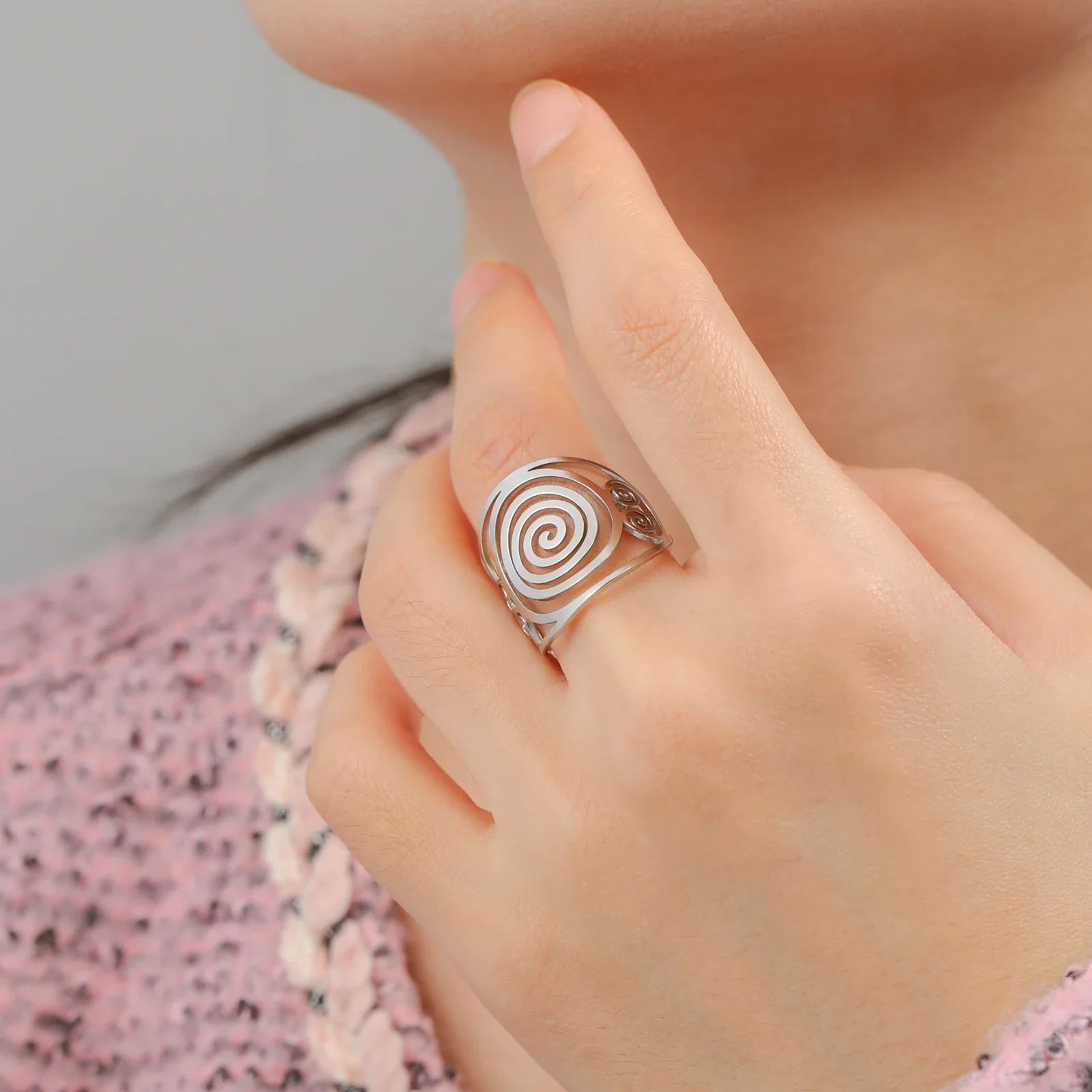 Wide spiral ring for women silver