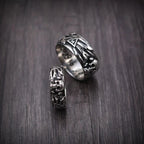 Punk-Style Skull Ring