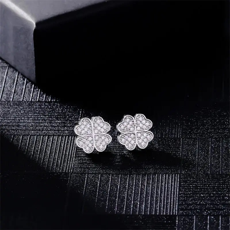 4-Leaf Clover Zircon Stud Earrings in Silver