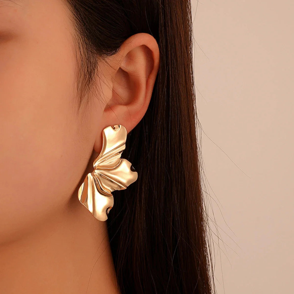 Half-Flower Stud Earrings Gold