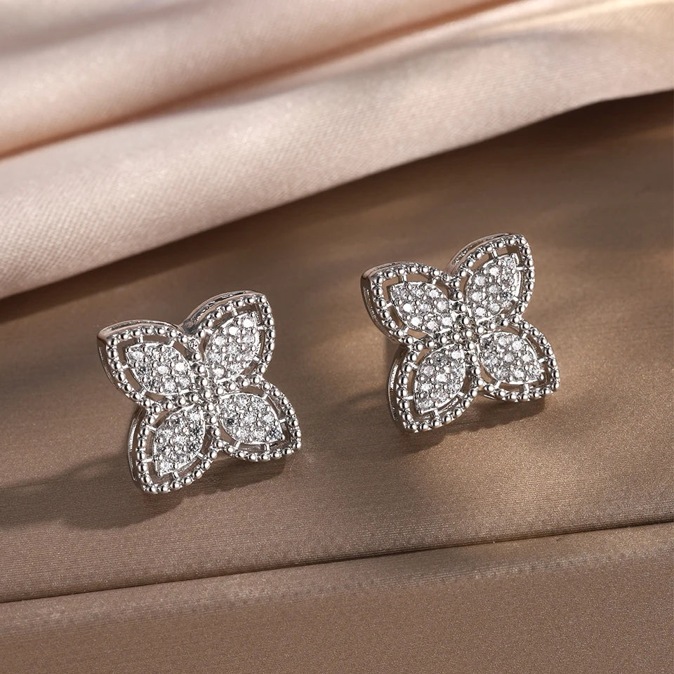 Silver Zircon 4-Leaf Clover Stud Earrings