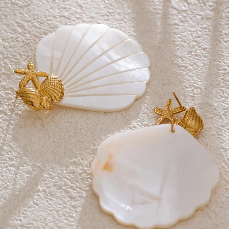 Shell mother-of-pearl and starfish color earrings