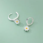 Marguerite Flower Hoop Earrings a