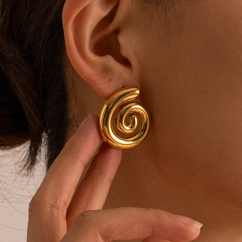 Bulged spiral earrings gold