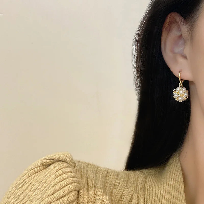 Women's Earrings with Pearls and Rhinestones